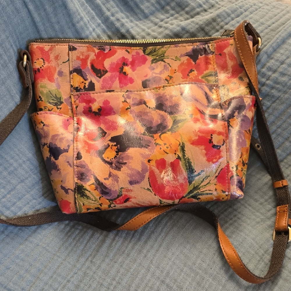 Floral Print Crossbody Bag in Pink and Multicolor